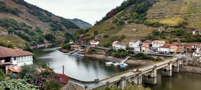 Chantada, España - Paseo en catamarán por los cañones del Miño