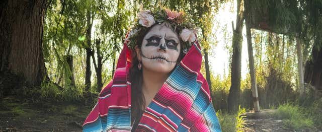 Ciudad de México, México - Paseo en trajinera por Xochimilco en Día de Muertos