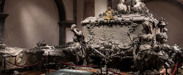 Viena, Austria - Entrada a la Cripta Imperial de Viena